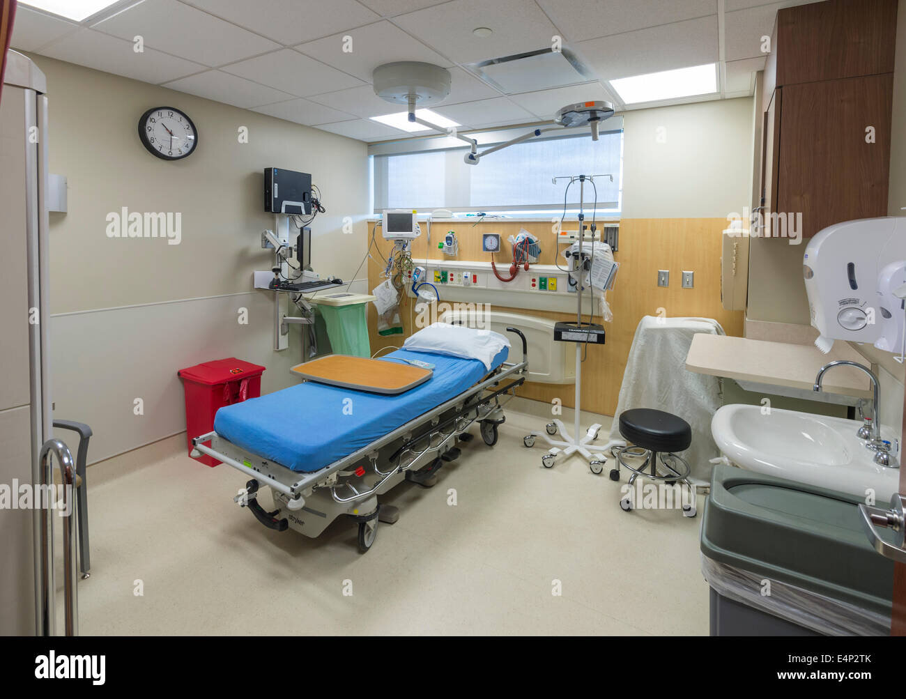 103 personas ingresan a la sala de Covid y 20 pacientes más llegan a la unidad de cuidados intensivos