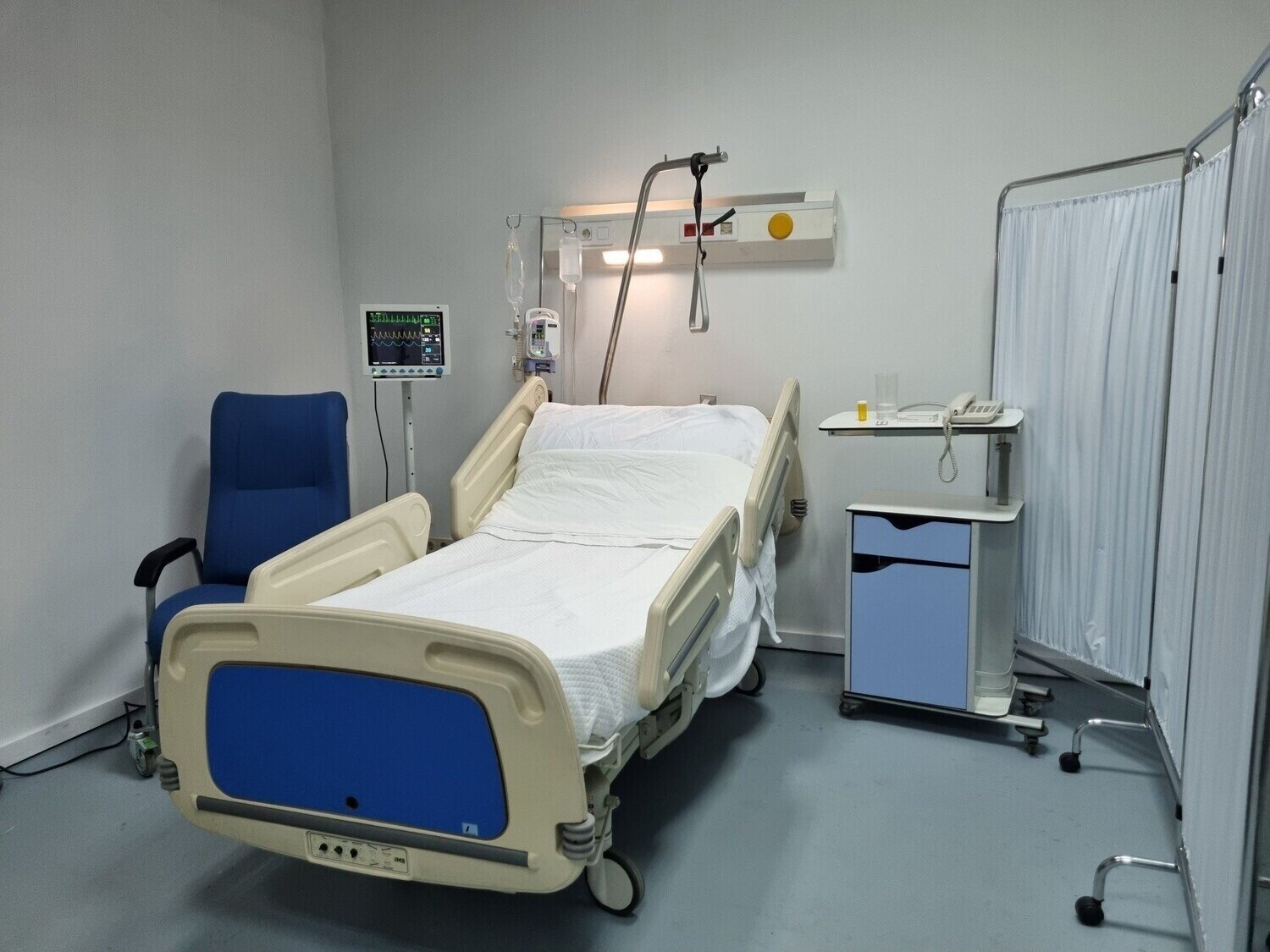 Actualmente solo se recauda de médicos que trabajan exclusivamente en el sector público;  significa un mínimo de 720 euros brutos al mes