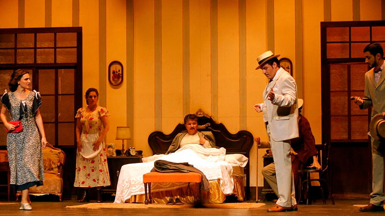 Al menos dos familias han estado en la propiedad durante un mes, propiedad de un promotor local que está iniciando un proceso legal por el desalojo.