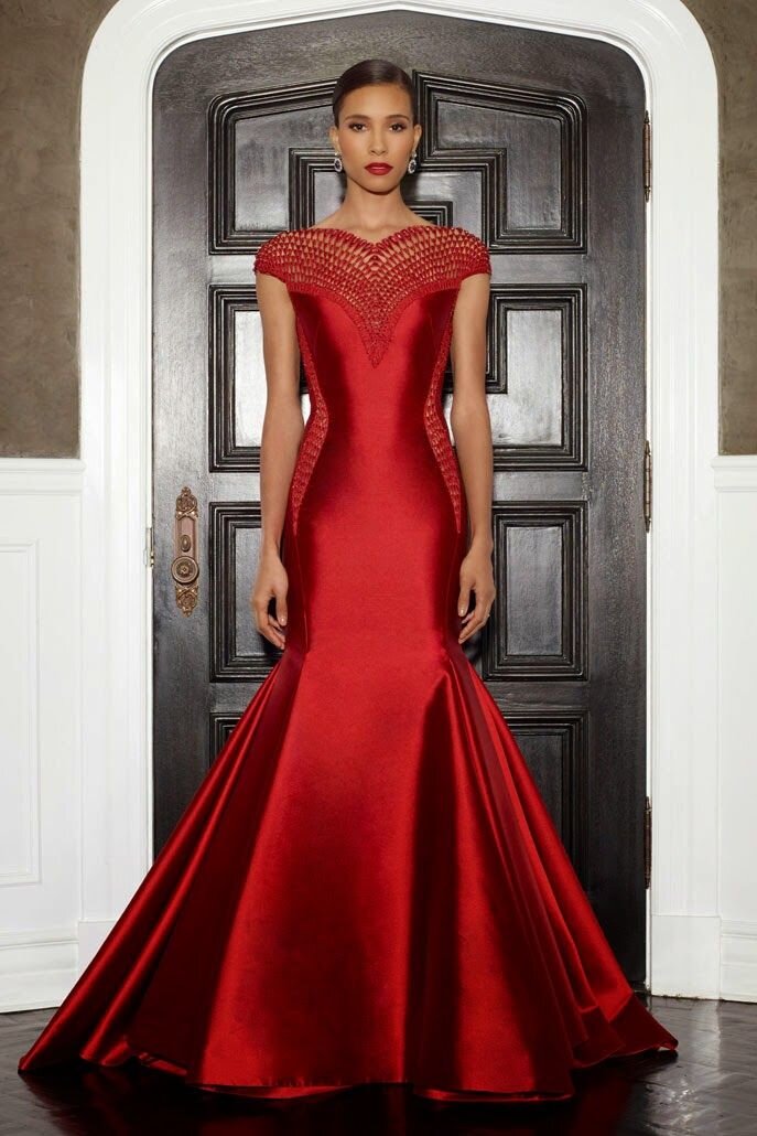       AUGE DE VESTIDO Y ZAPATOS