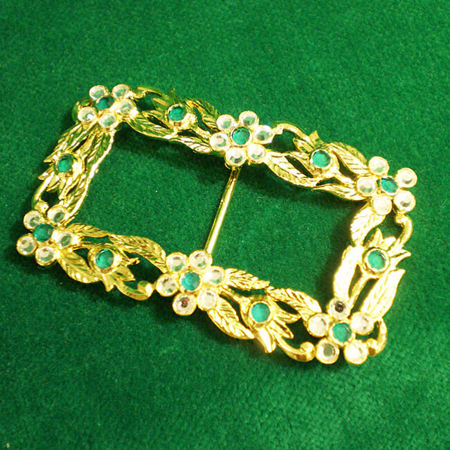 Curtisur: Hebillas doradas para cada necesidad