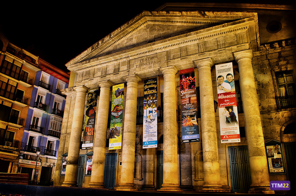 DNDE: teatro principal