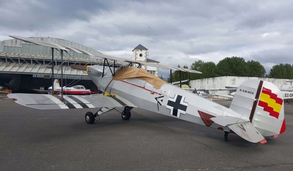 El Aeroclub de Lugo cuenta con 40 pilotos en activo y ya suma tres aviones tras perder el que se estrelló esta semana