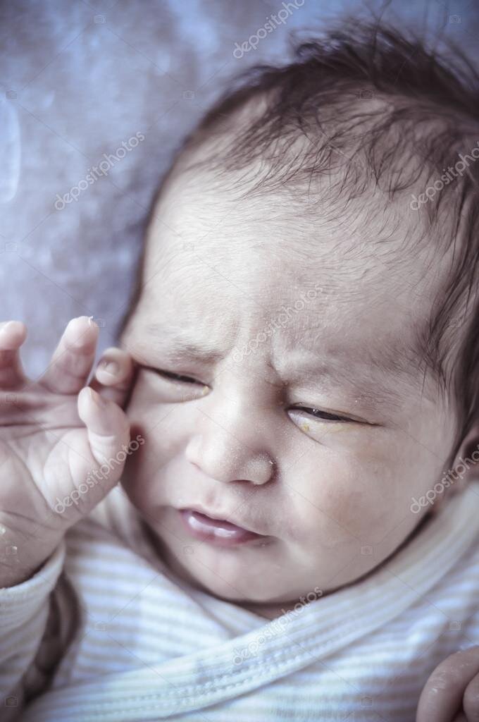 El bebé en adopción