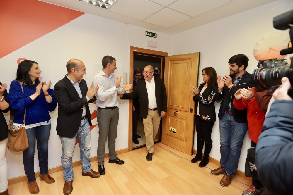 El candidato de Cs a la Presidencia de la Junta Directiva votó a las 10:30 horas en la Biblioteca Municipal de Sanlúcar de Barrameda