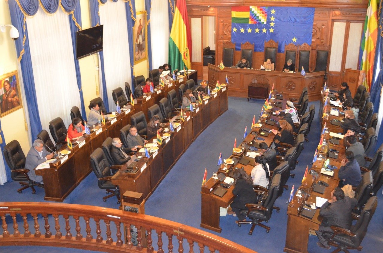 El Consejo constitucional ha vetado la ley y ahora se trabaja para una nueva que contemple otra figura "con menos inmersión"