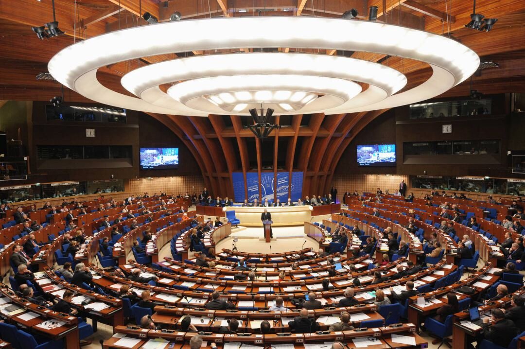 El Consejo de Gobierno del BCE debate este martes desde Málaga el decreto sobre viviendas y viviendas turísticas y medidas sobre energía