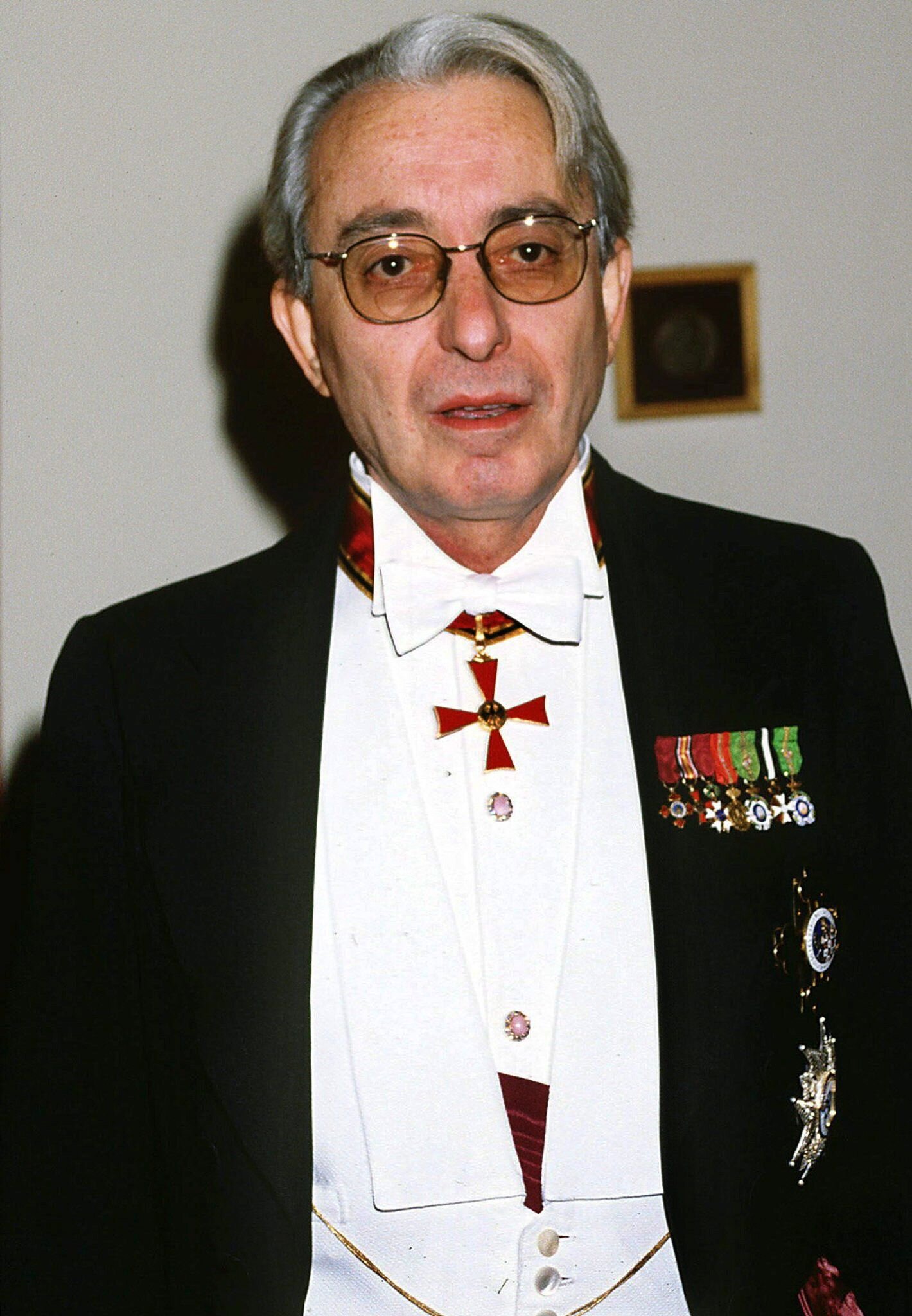 El ministro de Sanidad y Familia, Jesús Aguirre, advierte de que existe "una discreta tendencia al alza" en los ingresos hospitalarios, "y lo mismo ocurre con la incidencia acumulada".