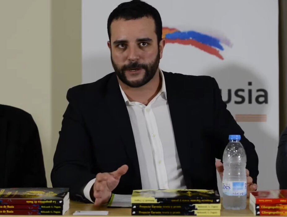 "El PP dice 'no' al indulto y 'sí' a la justicia", ha dicho el vicesecretario de organización popular en la capital catalana