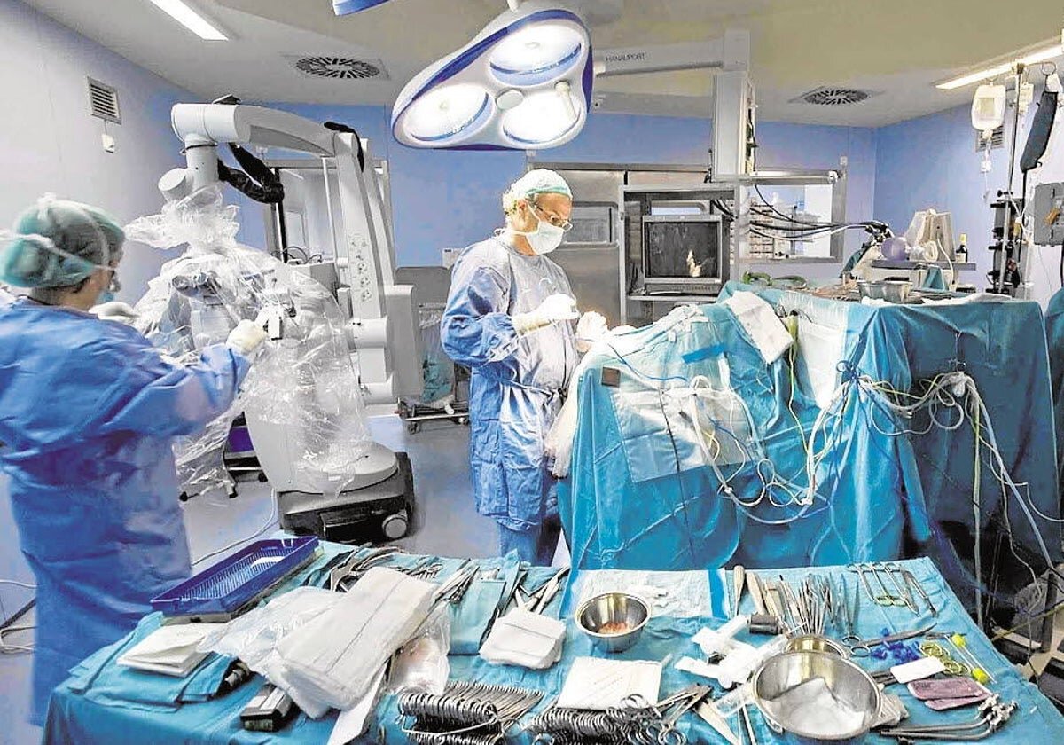 En los hospitales valencianos están ingresadas actualmente 565 personas por Covid-19, 33 de ellas en cuidados intensivos