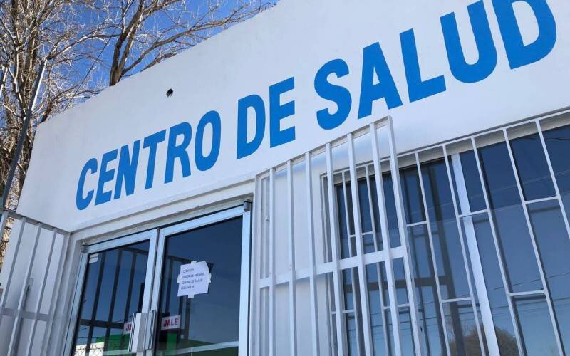 Este miércoles entran en vigor las medidas más polémicas: limitar la climatización a 27 grados en los establecimientos públicos y apagar las luces en los escaparates a partir de las 22.00 horas