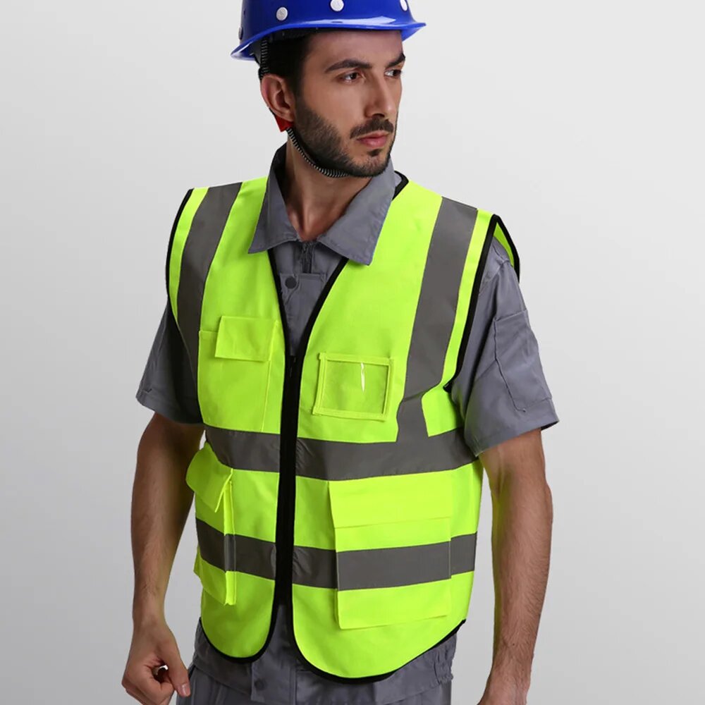 Estos dispositivos reflectantes se colocan en los sistemas de retención de vehículos o en el pavimento como complemento a la señalización vial.