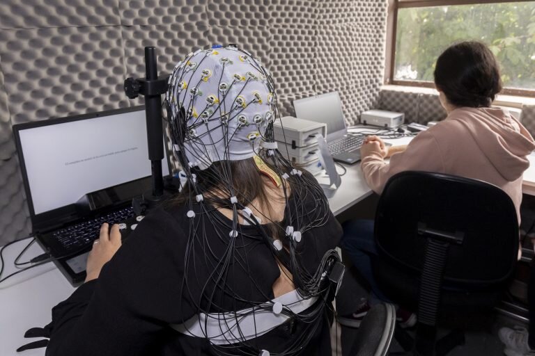 FACEmemory es la primera prueba de memoria episódica con reconocimiento de voz y pantalla táctil