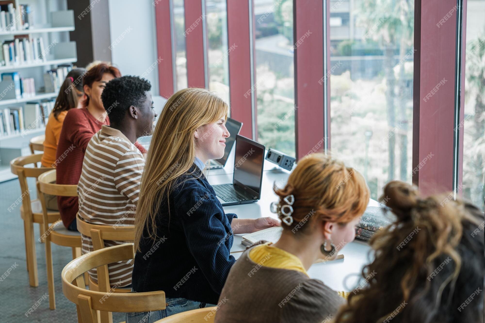 Hay grados básicos, intermedios y avanzados, así como cursos de especialización.