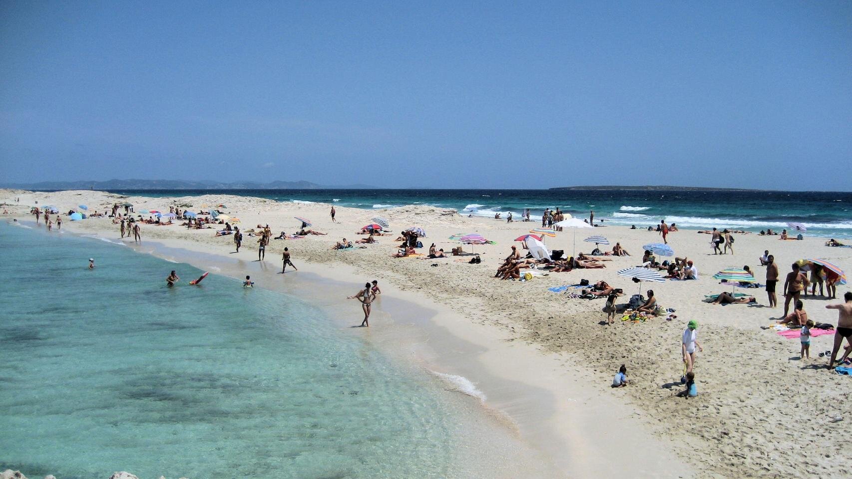 La Comunidad Valenciana tiene registradas 52 playas nudistas