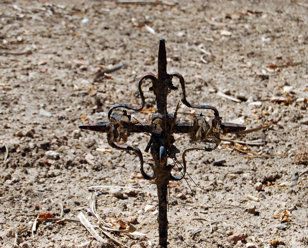 La cruz frente al monasterio de Sant Cugat del Vallès ha sido trasladada a un centro de restauración