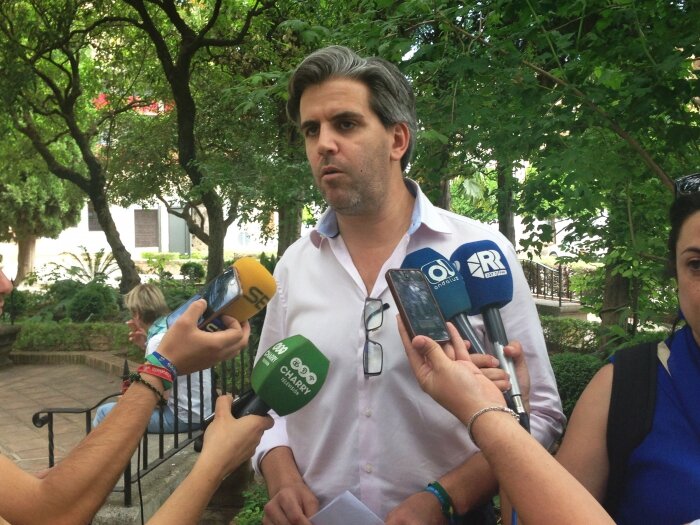 La justicia es "la piedra angular de la democracia", dijo el secretario general del PP