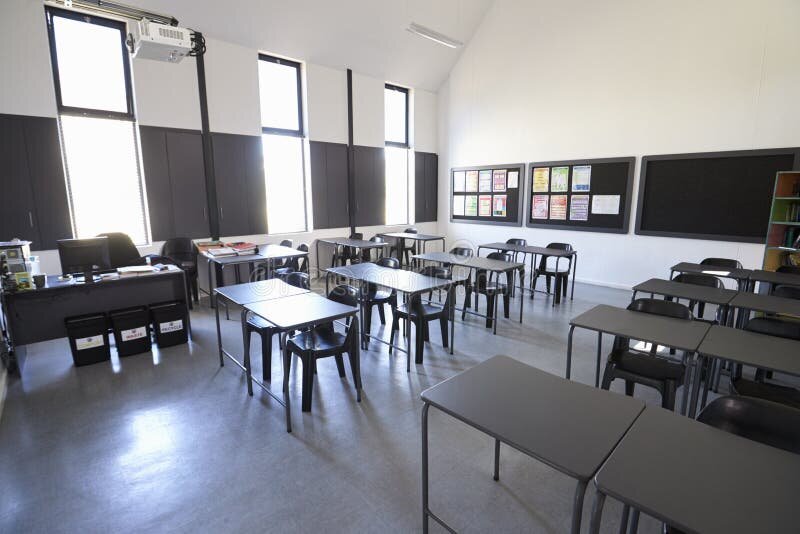 La prueba comienza a las 10 horas, las puertas del aula se abrirán media hora antes