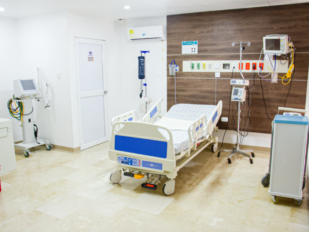 La víctima permanece en la unidad de cuidados intensivos del hospital con heridas en el 80% de la superficie corporal