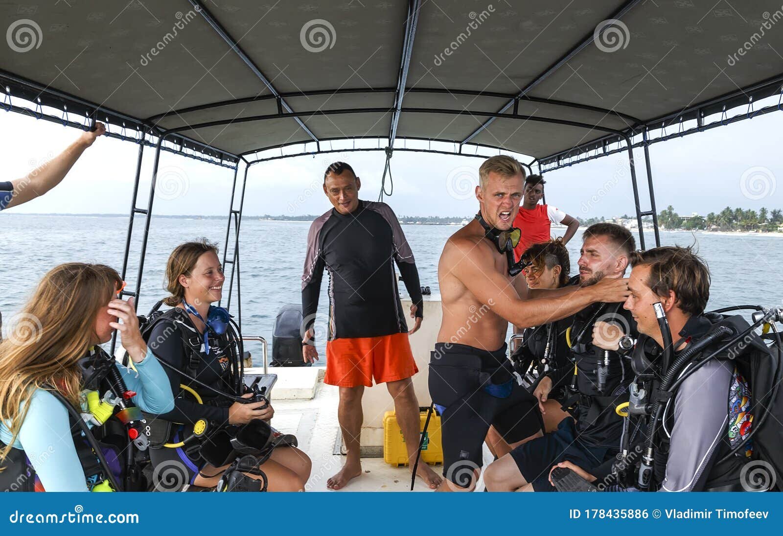 Los cursos de buceo con Titan Blue Divers