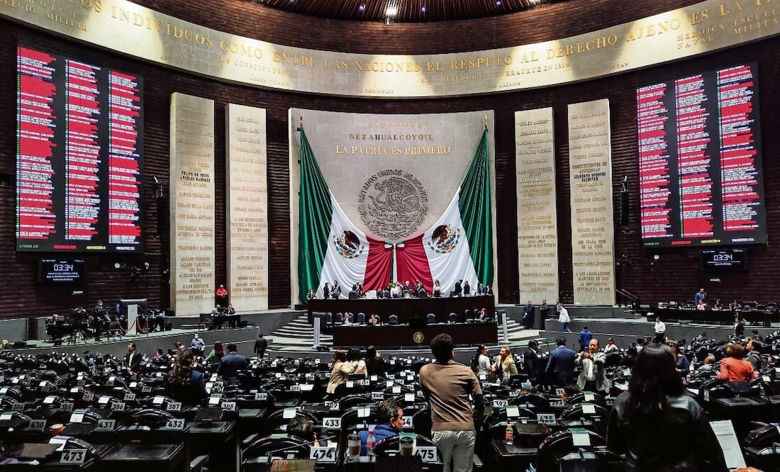 Los dirigentes de importantes empresas españolas advierten en Cáceres de la "ola de marea fiscal" y critican la ausencia del presidente Pedro Sánchez en el congreso que finaliza este martes