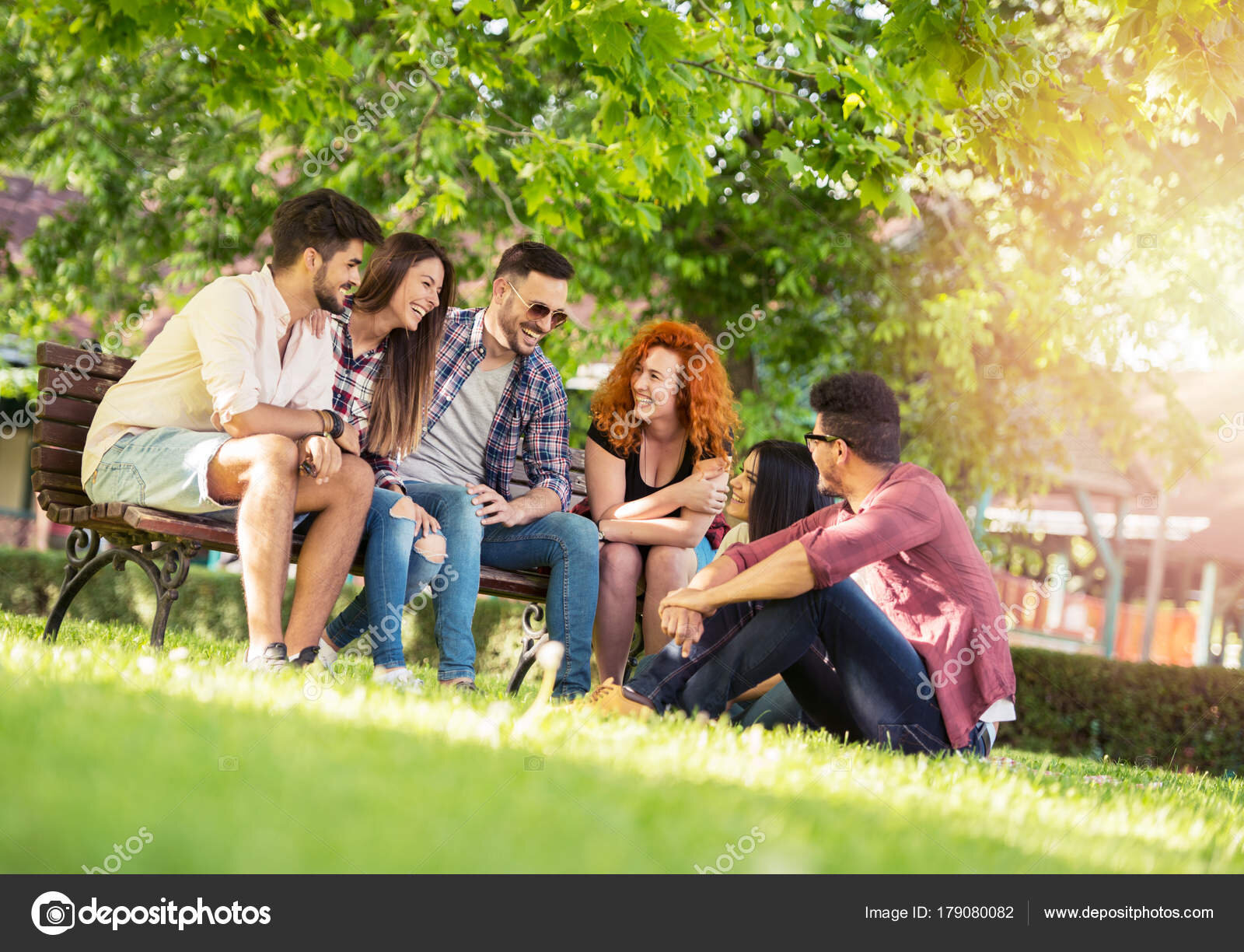 Los jóvenes eran amigos entre ellos, pero no tenían conexión con la víctima.