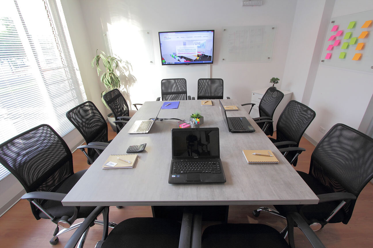 Los socialistas intentan construir un cortafuegos alrededor de Sánchez para proteger su figura y el gobierno de coalición