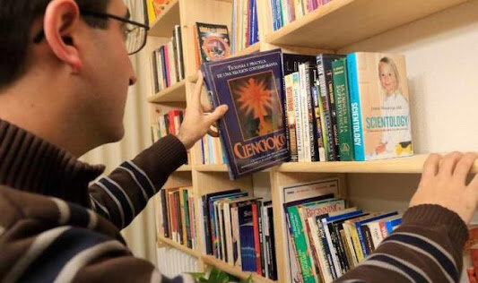 Miembro de la Red Iberoamericana para el Estudio de las Sectas, cree que los peregrinos en una situación de vida compleja son vulnerables al reclutamiento