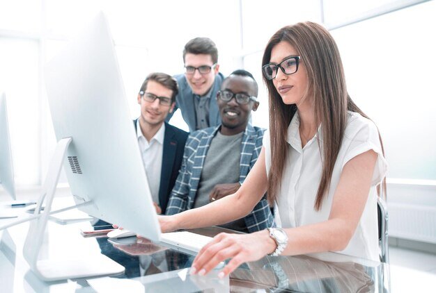 Ofrece asesoramiento gratuito y especializado a cualquier persona o entidad que sufra esta situación.