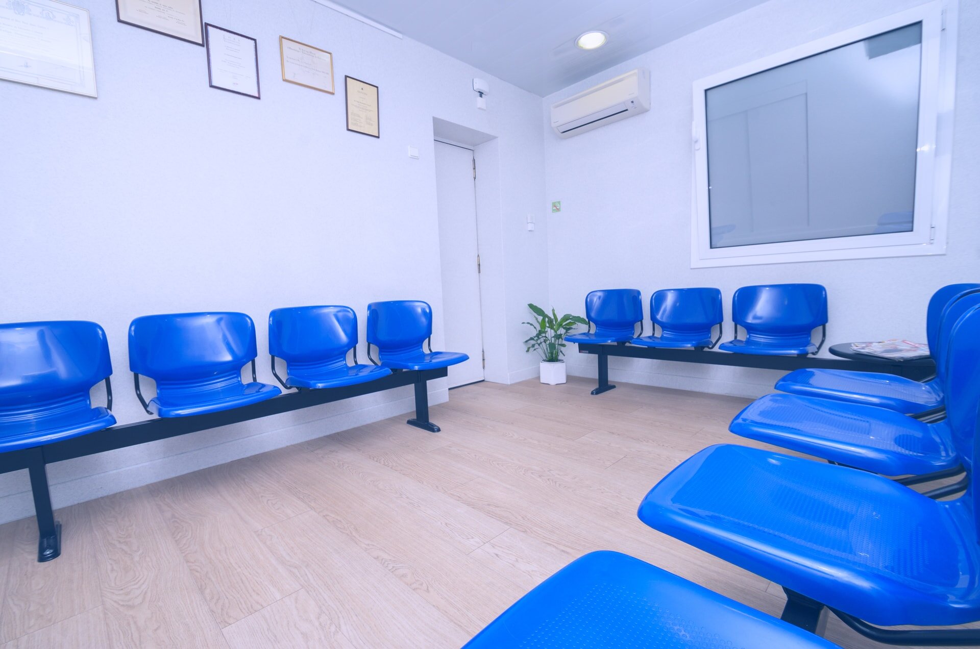 Sin retrasos en las consultas en Lugo, Ourense o Carballo