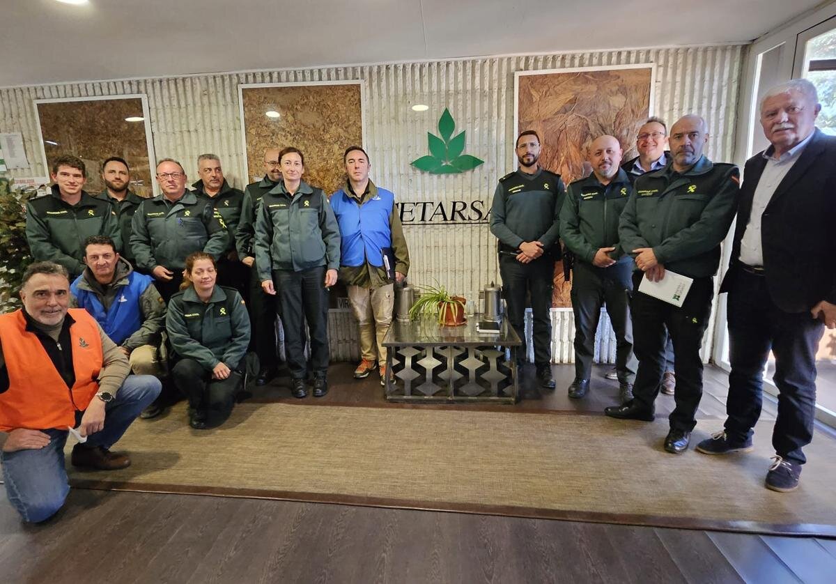 Su retiro como supervisor de Cetarsa en Talayuela le permite dar más paseos en el pinar con su cámara inseparable