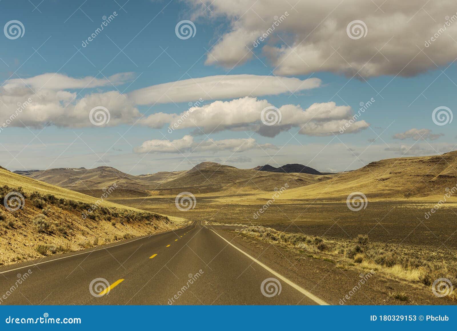 Una carretera es una estructura compleja