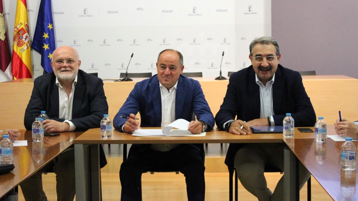 La Junta dota al Hospital de Albacete de más consultas y más salas de endoscopia