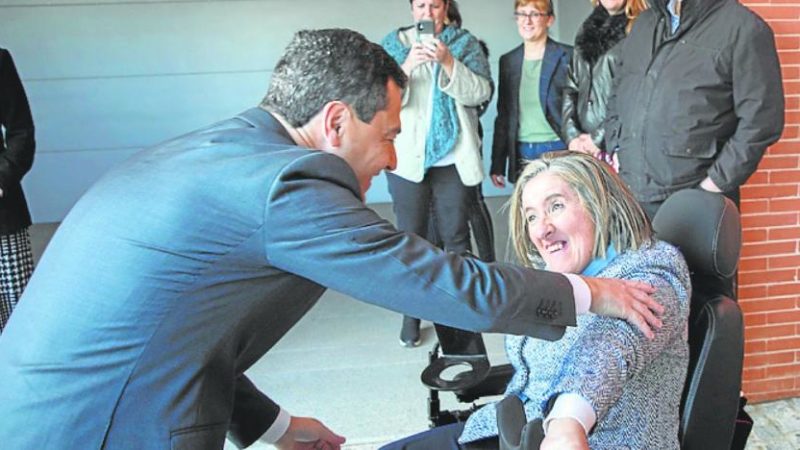 Moreno apuesta por la atención integral a las personas con discapacidad