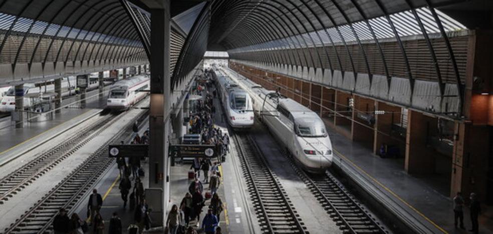 El tren Sevilla-Plasencia sale de Santa Justa sin 70 viajeros