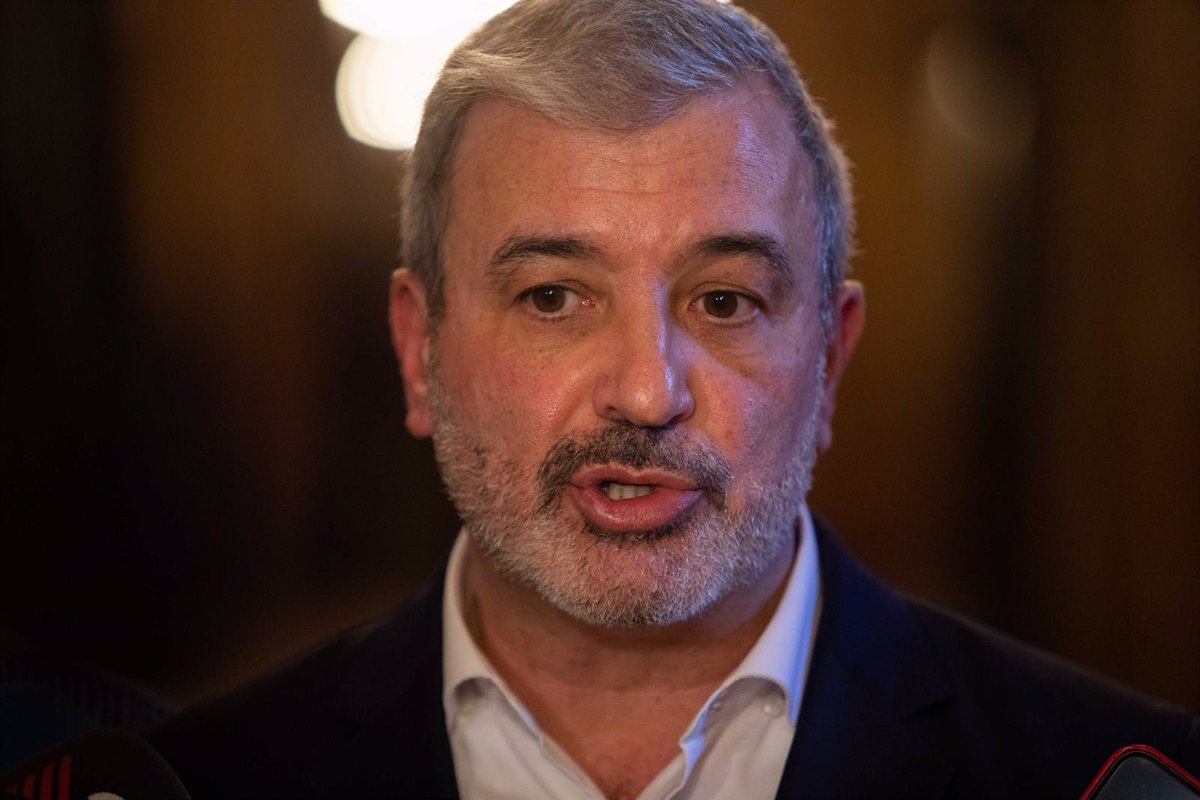 Collboni promete un plan para bajar el alquiler de los jóvenes en Barcelona «a una media de 500 euros».