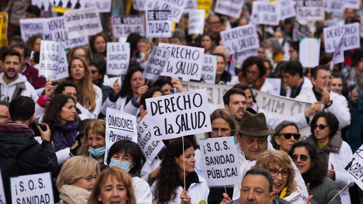 Aumento de salario |  La Comunidad de Madrid aprueba el aumento salarial de los médicos generales