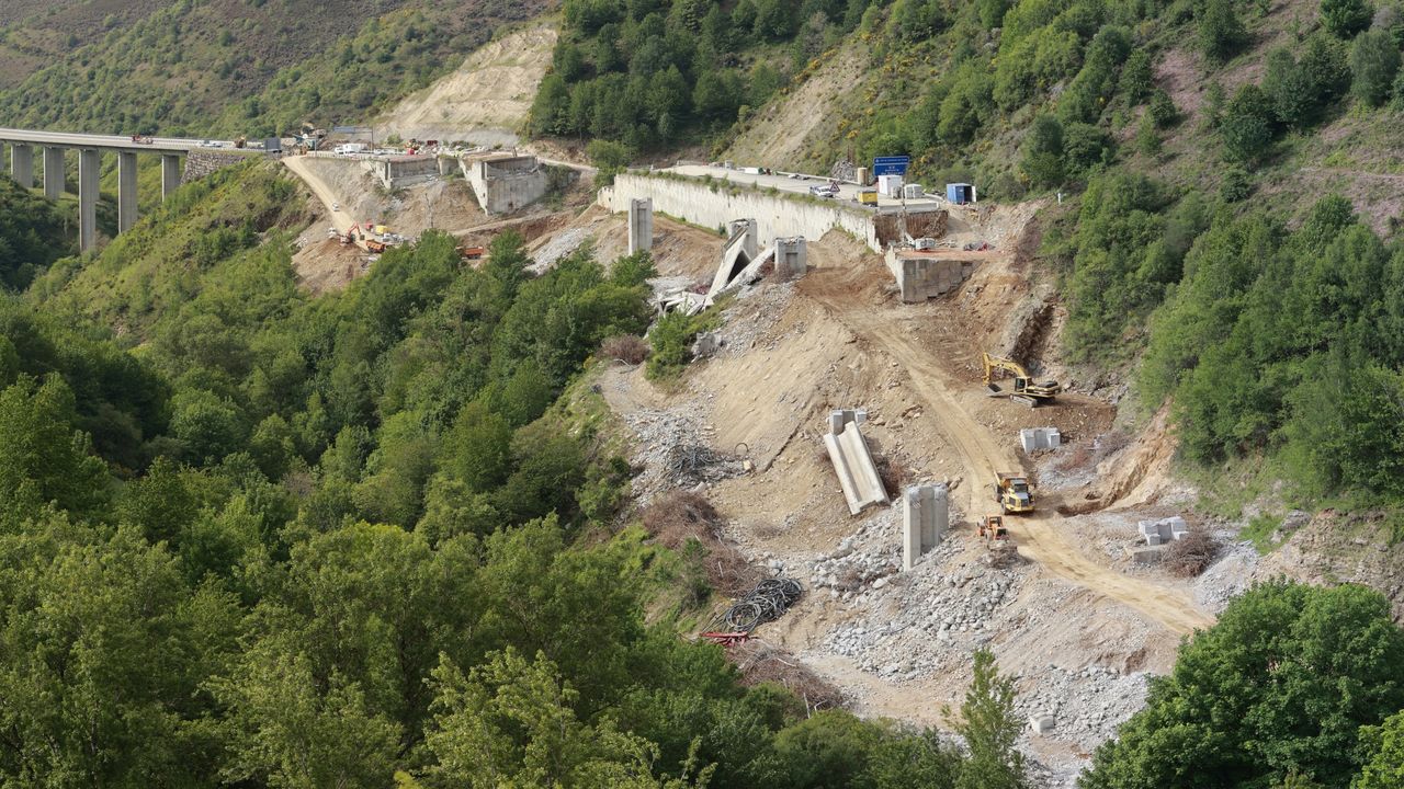 La negativa de Transportes a reconstruir simultáneamente los viaductos de la A-6 se basó en criterios legales restrictivos