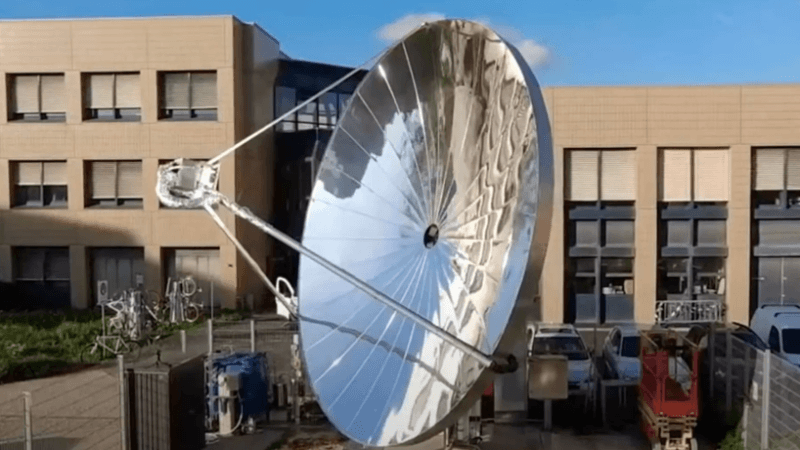 Espejo parabólico produce hidrógeno con energía solar