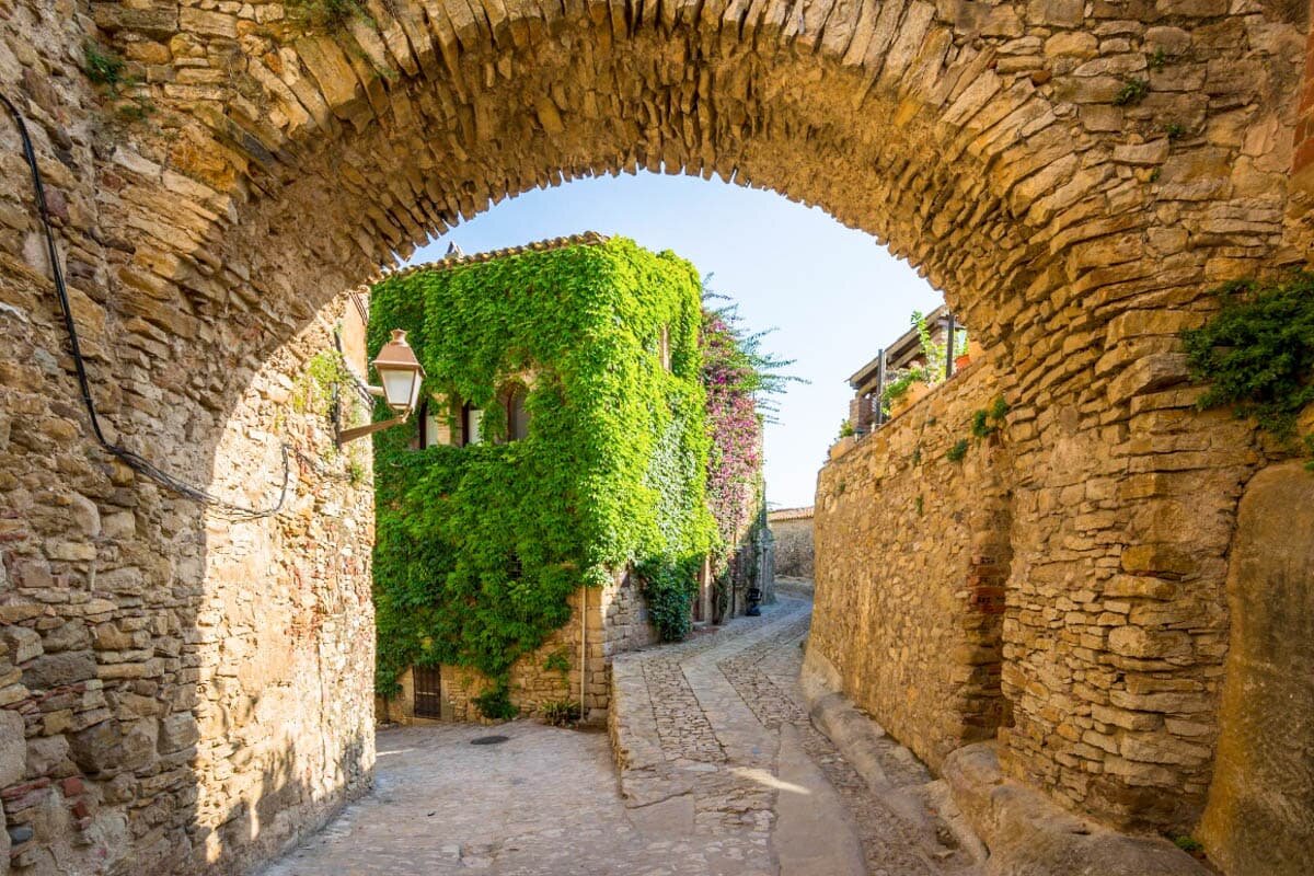 Cataluña mantiene la restricción autonómica