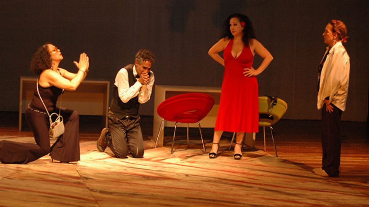 El gobierno quiere evitar "el saqueo del Pazo".