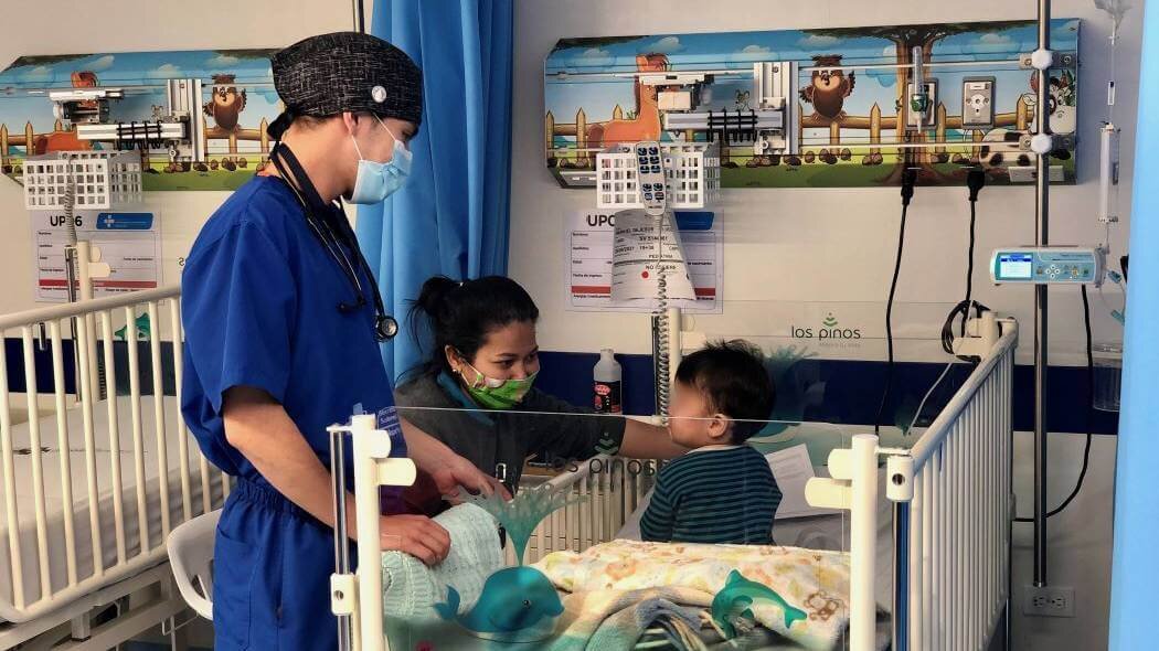 Entre los afectados se encuentran tres menores de 18 meses, 8 y 11 años respectivamente que fueron atendidos en el servicio de urgencias pediátricas de la Clínica San Cecilio y se encuentran estables en el área de observación.