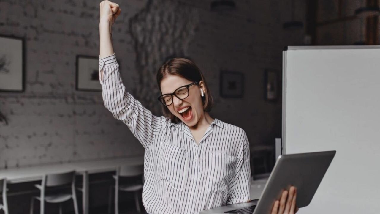 La concejala Nuria Flores ha destacado los valores educativos, lúdicos y creativos del deporte que ha impulsado Juan de Dios Román