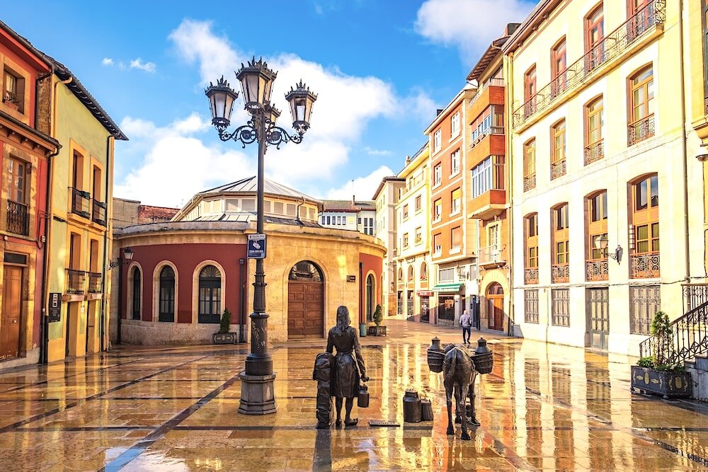 Oviedo empieza a degustar diez mil euros de campanu que se ha convertido en cien tapas gratis marmitako