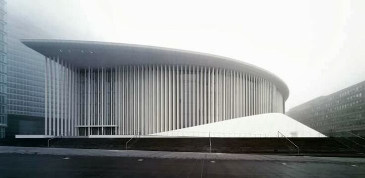 PRIMERA FUNCIÓN EN LA FILHARMONIE DE LUXEMBURGO