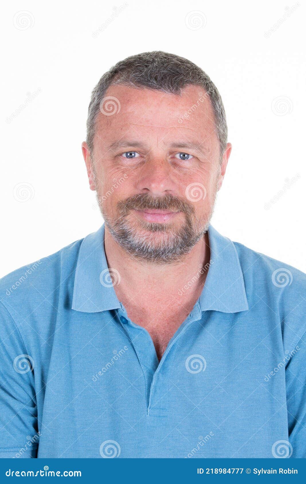 Seis meses menos para un pedófilo