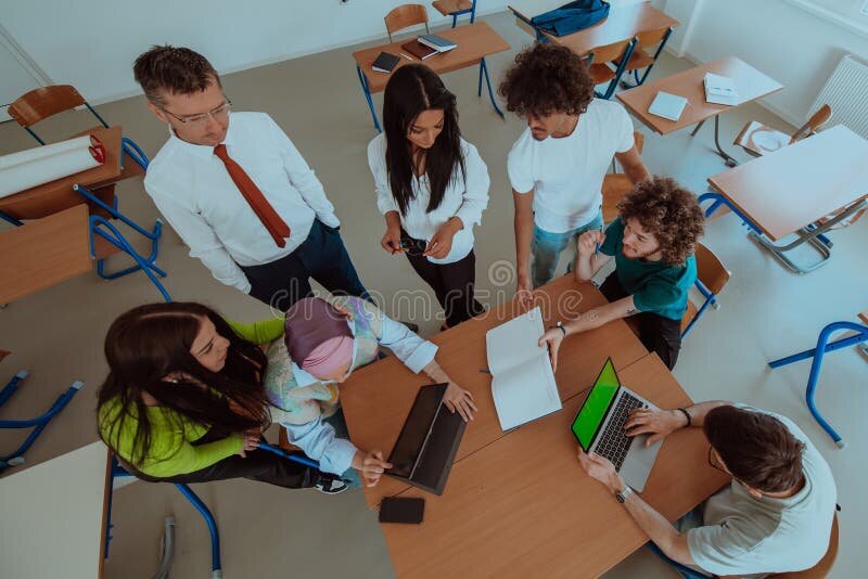 Diálogo con todos pero "no gobierno con el sanchismo"